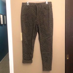 COPY - Green cheetah print leggings!🍀💚